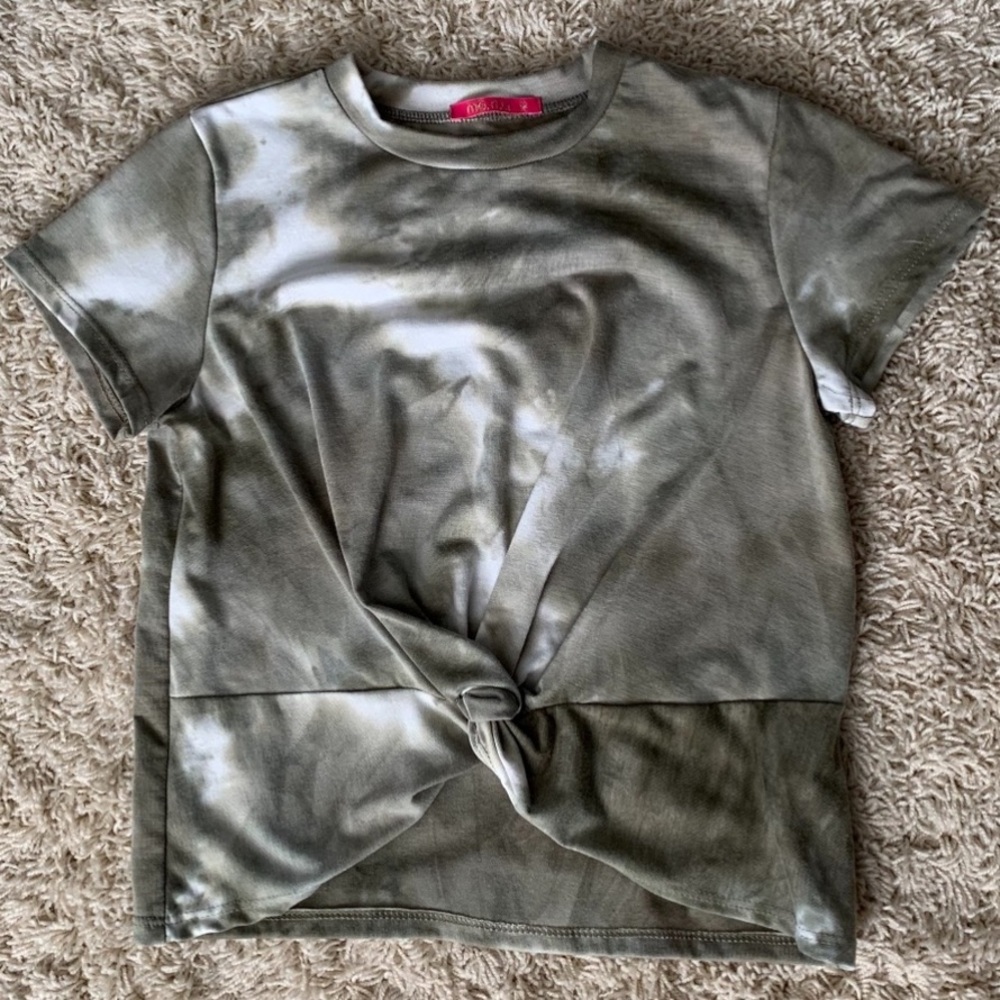 Me.n.u girls top Size 10/12